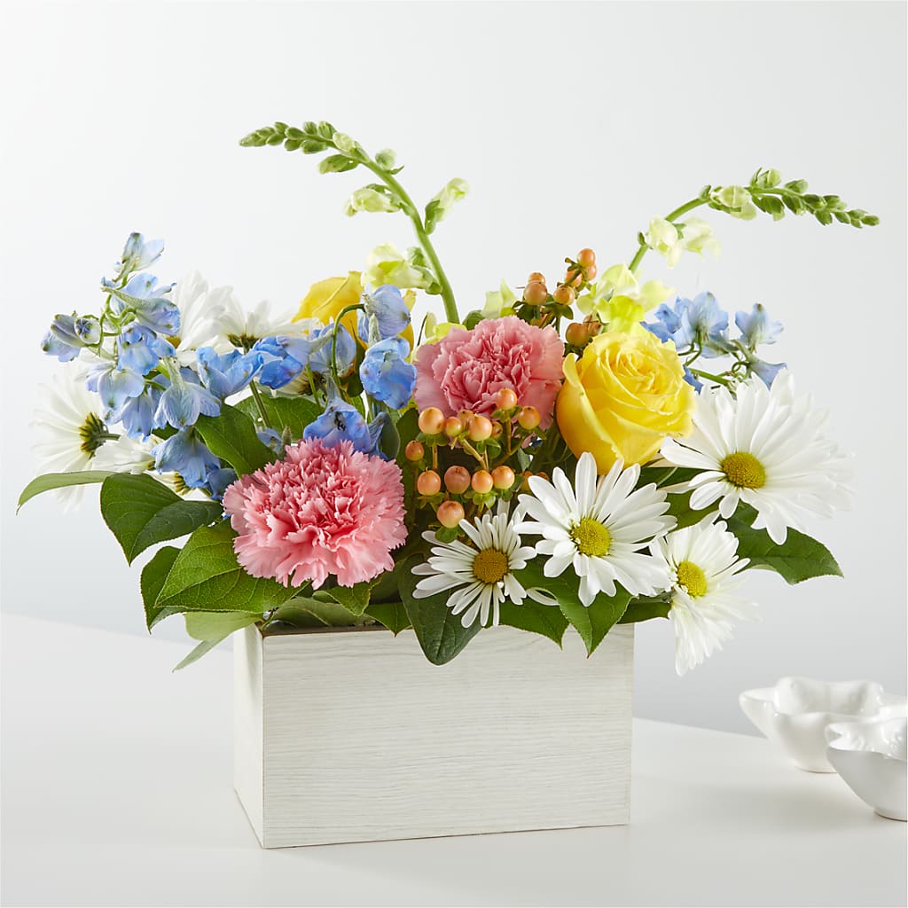 Sun Salutation Box Bouquet – MILLER'S FLOWERS, Racine WI