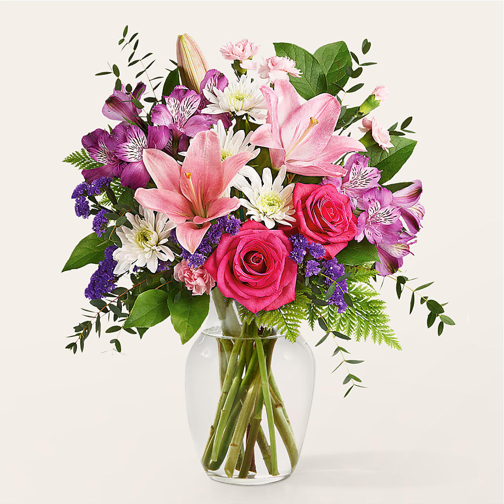 Lace & Pearls Bouquet – MILLER'S FLOWERS, Racine WI