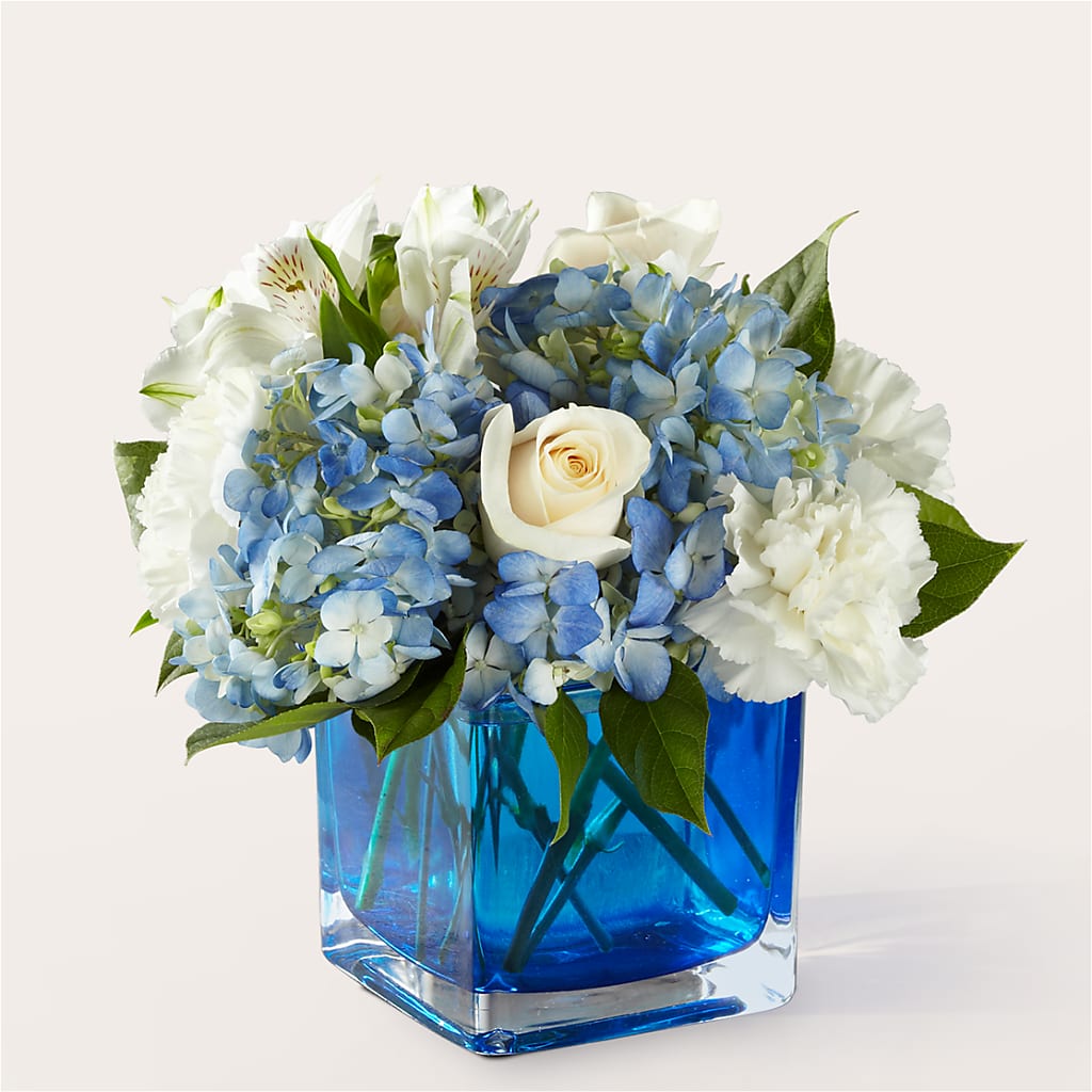Soothing Waters Bouquet – MILLER'S FLOWERS, Racine WI