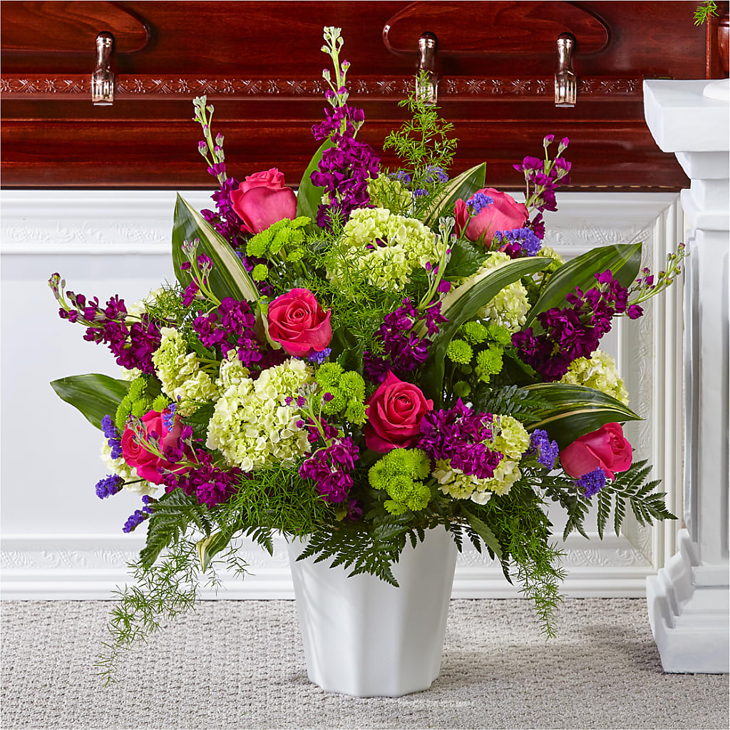 Beautiful Horizons Floor Basket – MILLER'S FLOWERS, Racine WI