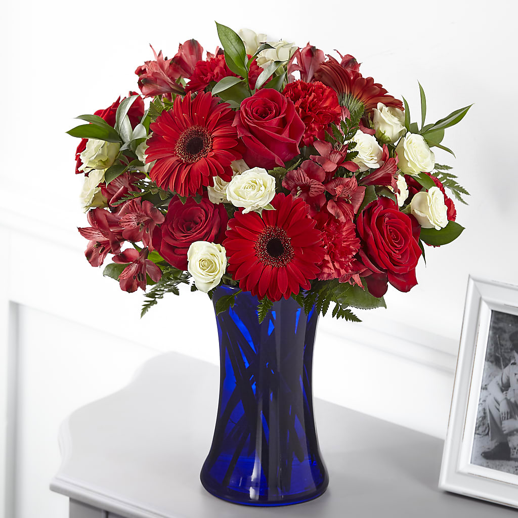 Hearts Embrace Bouquet – MILLER'S FLOWERS, Racine WI