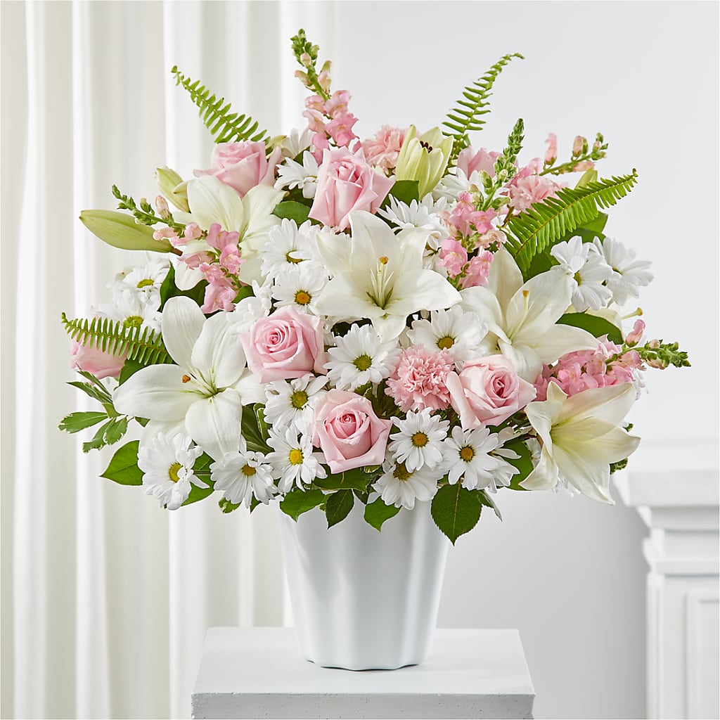 Soft Touch Tabletop Basket – MILLER'S FLOWERS, Racine WI