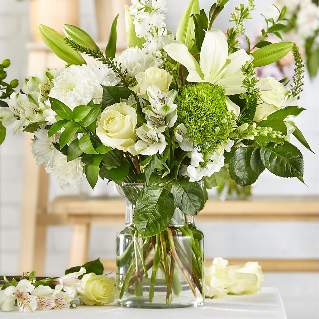 Classic Ivory – A Florist Original – MILLER'S FLOWERS, Racine WI