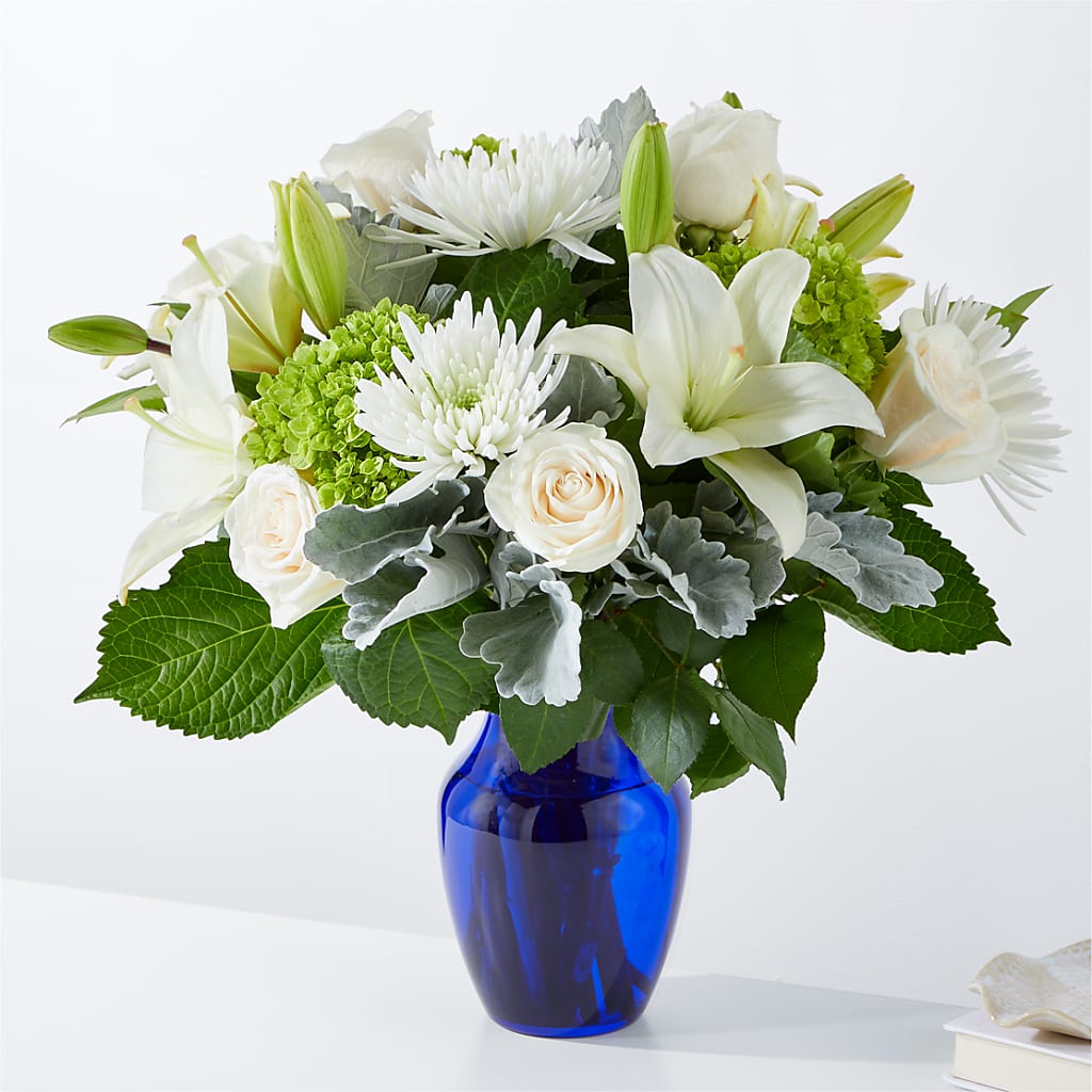 Snowy Dreams Bouquet – MILLER'S FLOWERS, Racine WI