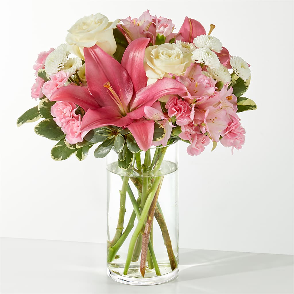 Piece of Cake Bouquet – MILLER'S FLOWERS, Racine WI