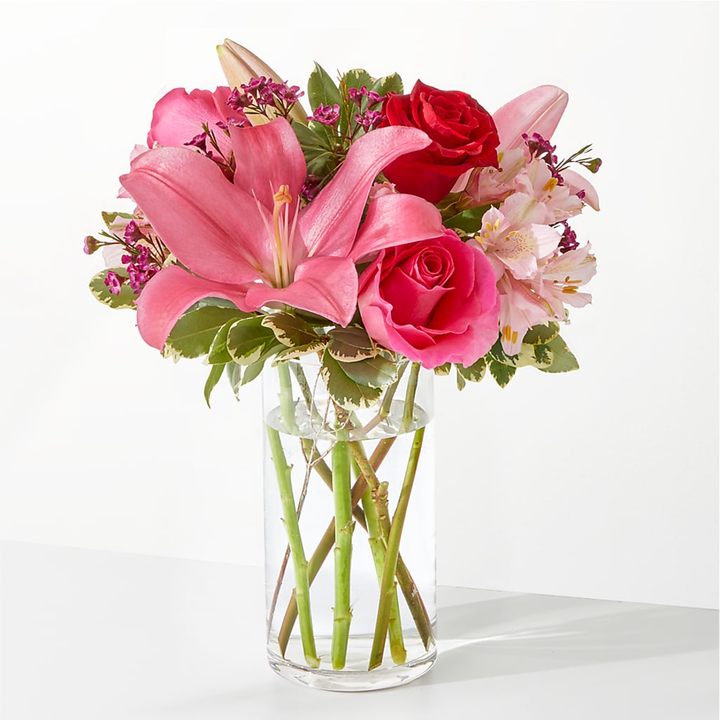 Lucky in Love Bouquet – MILLER'S FLOWERS, Racine WI