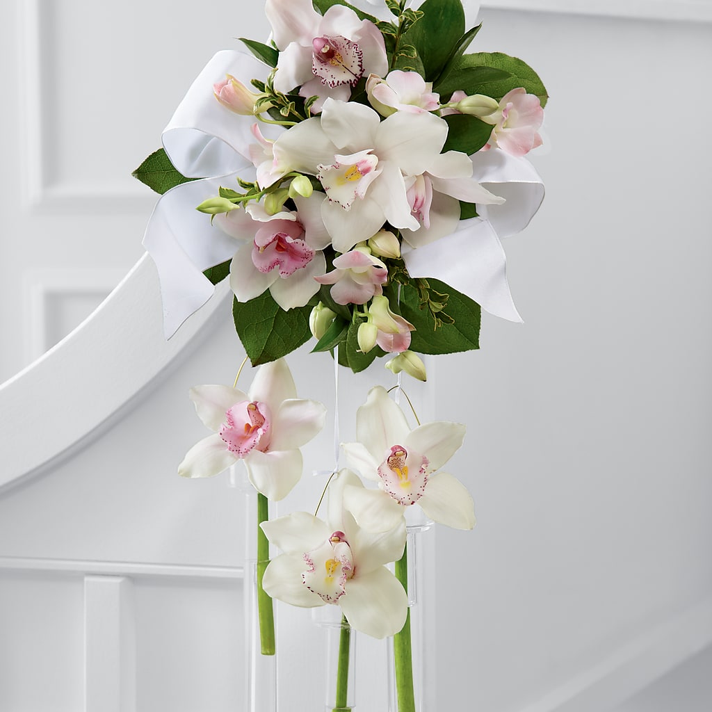 Perfect Entrance Pew Arrangement – MILLER'S FLOWERS, Racine WI