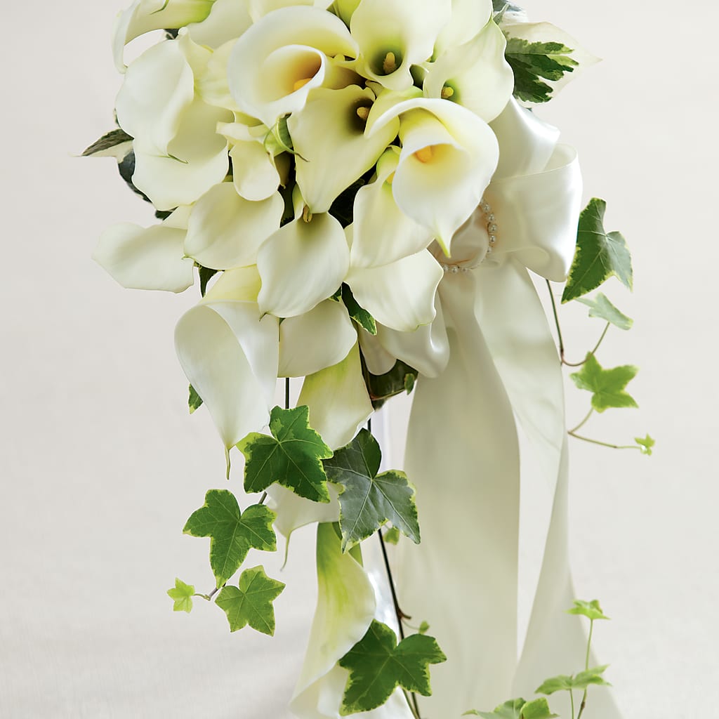 White Chapel Bouquet – MILLER'S FLOWERS, Racine WI