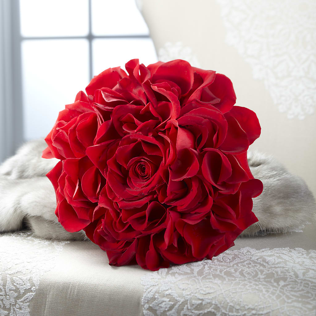 Composite Rose Bouquet – MILLER'S FLOWERS, Racine WI