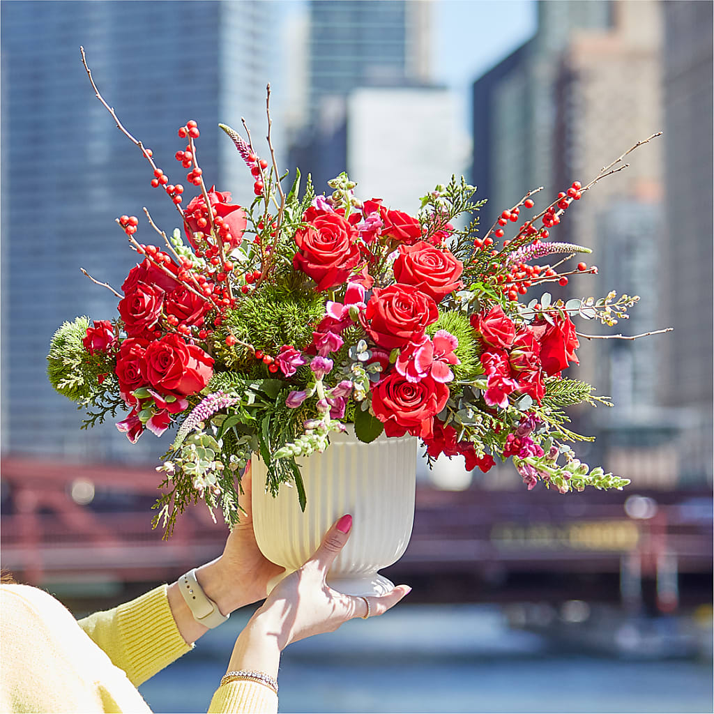 Big Red Bow Bouquet – MILLER'S FLOWERS, Racine WI