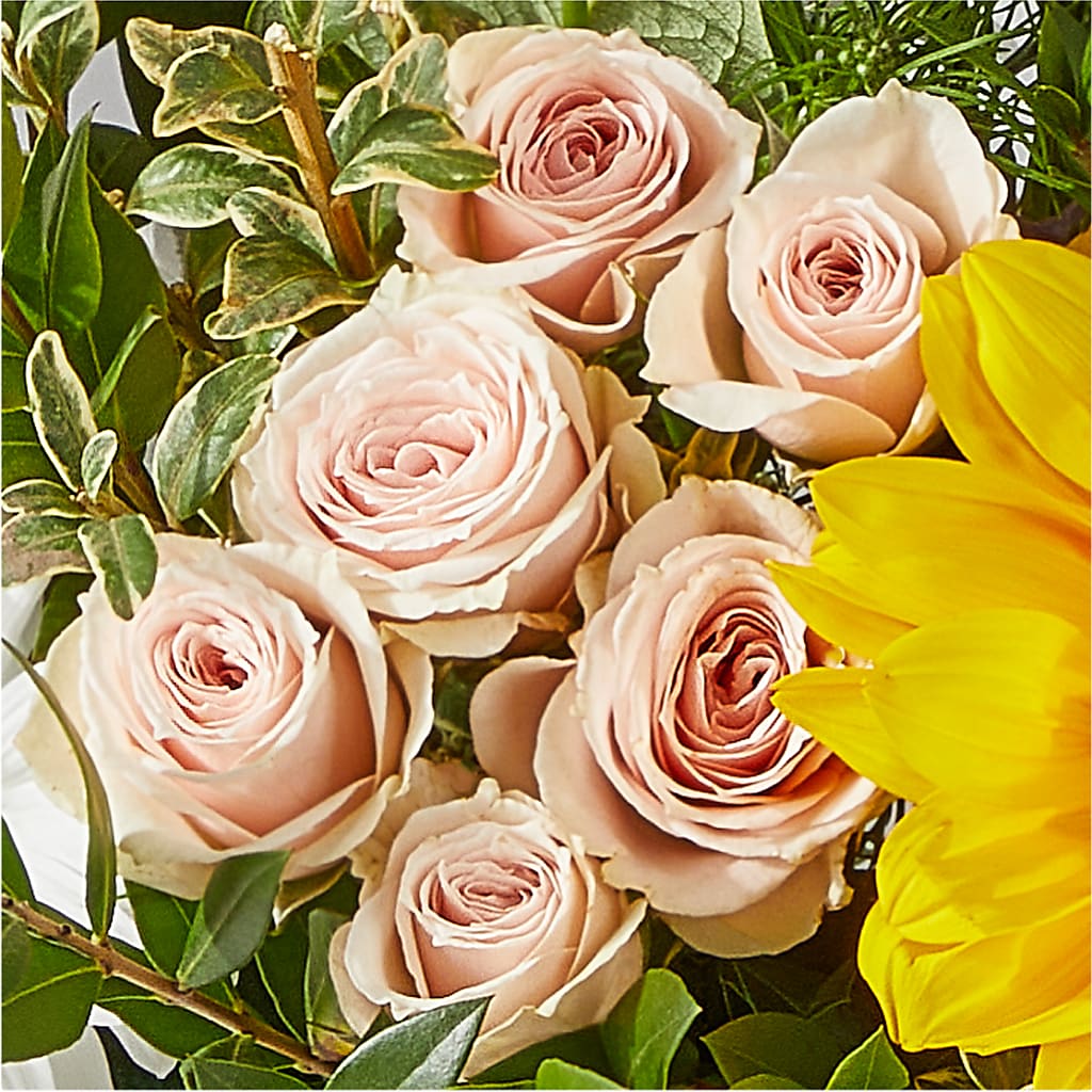 The Good Life Bouquet – MILLER'S FLOWERS, Racine WI