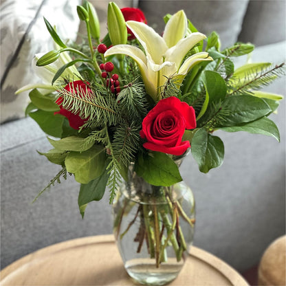 Sparkling Snowflakes Bouquet – MILLER'S FLOWERS, Racine WI