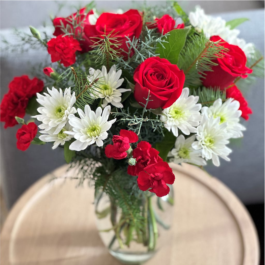 Seasonal Magic Bouquet – MILLER'S FLOWERS, Racine WI