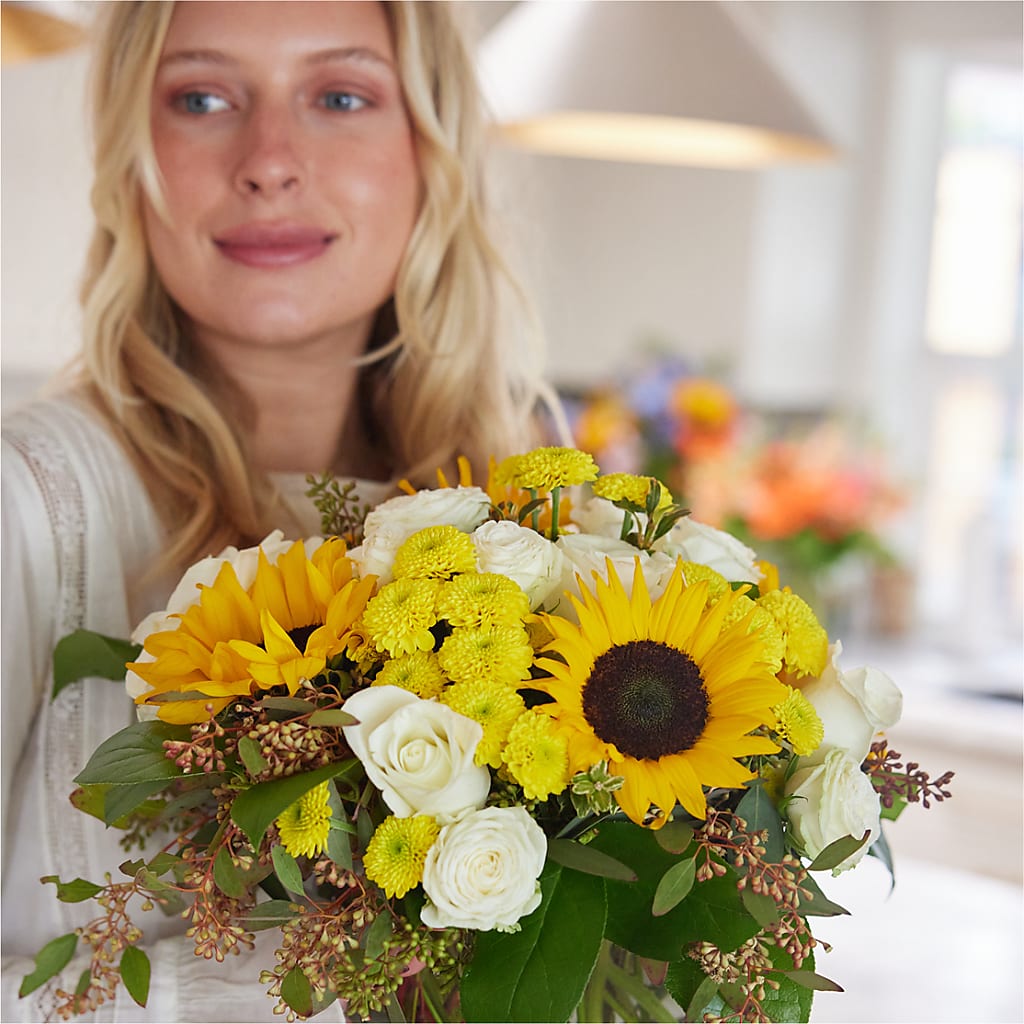 Luminous Morning Bouquet – MILLER'S FLOWERS, Racine WI