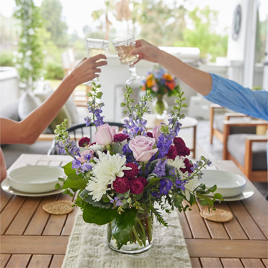 Violet Frost Bouquet – MILLER'S FLOWERS, Racine WI