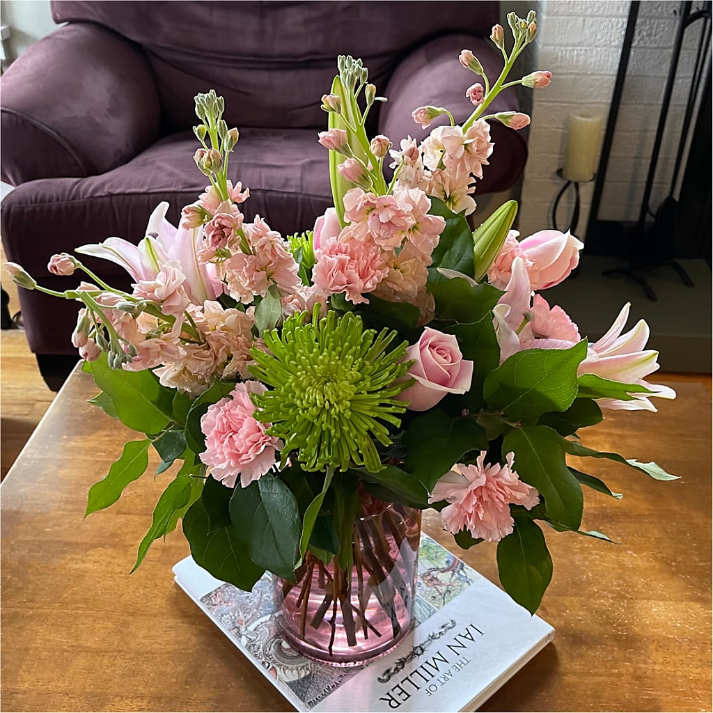 Pretty in Pink Bouquet – MILLER'S FLOWERS, Racine WI