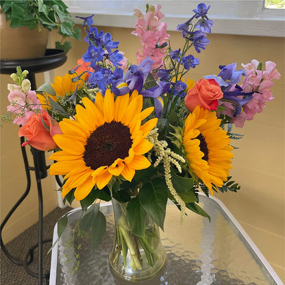 Rays of Life Bouquet – MILLER'S FLOWERS, Racine WI