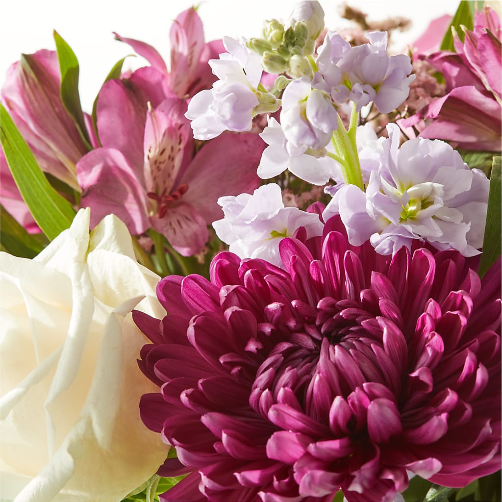 Amethyst Dreams Bouquet – MILLER'S FLOWERS, Racine WI