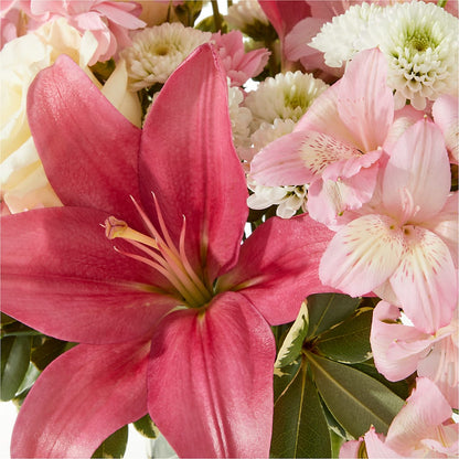 Piece of Cake Bouquet – MILLER'S FLOWERS, Racine WI