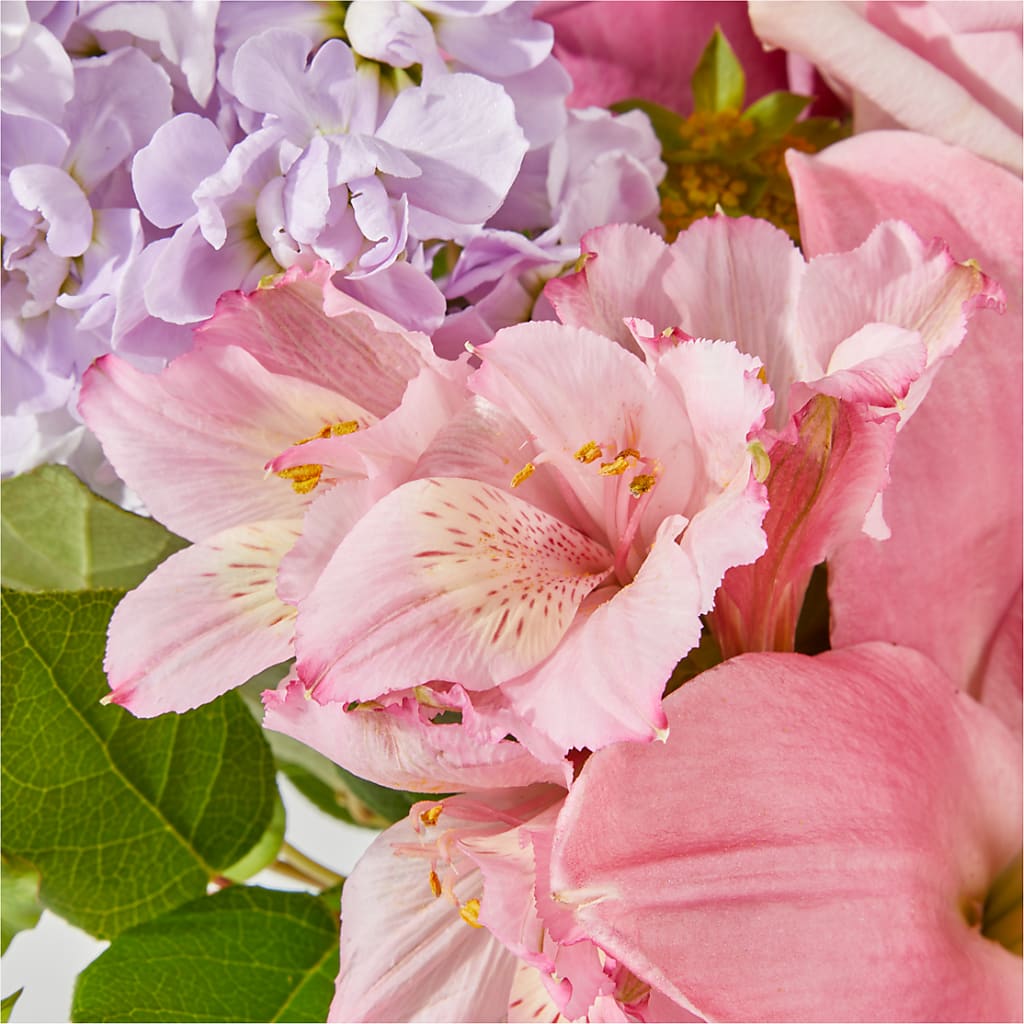 The Crown Jewel Bouquet – MILLER'S FLOWERS, Racine WI