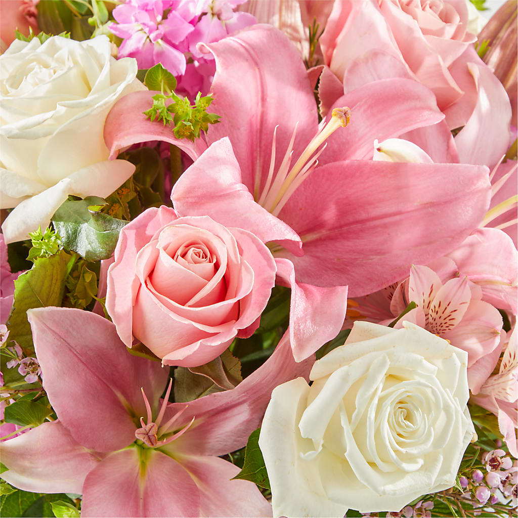 Ethereal Beauty Bouquet – MILLER'S FLOWERS, Racine WI