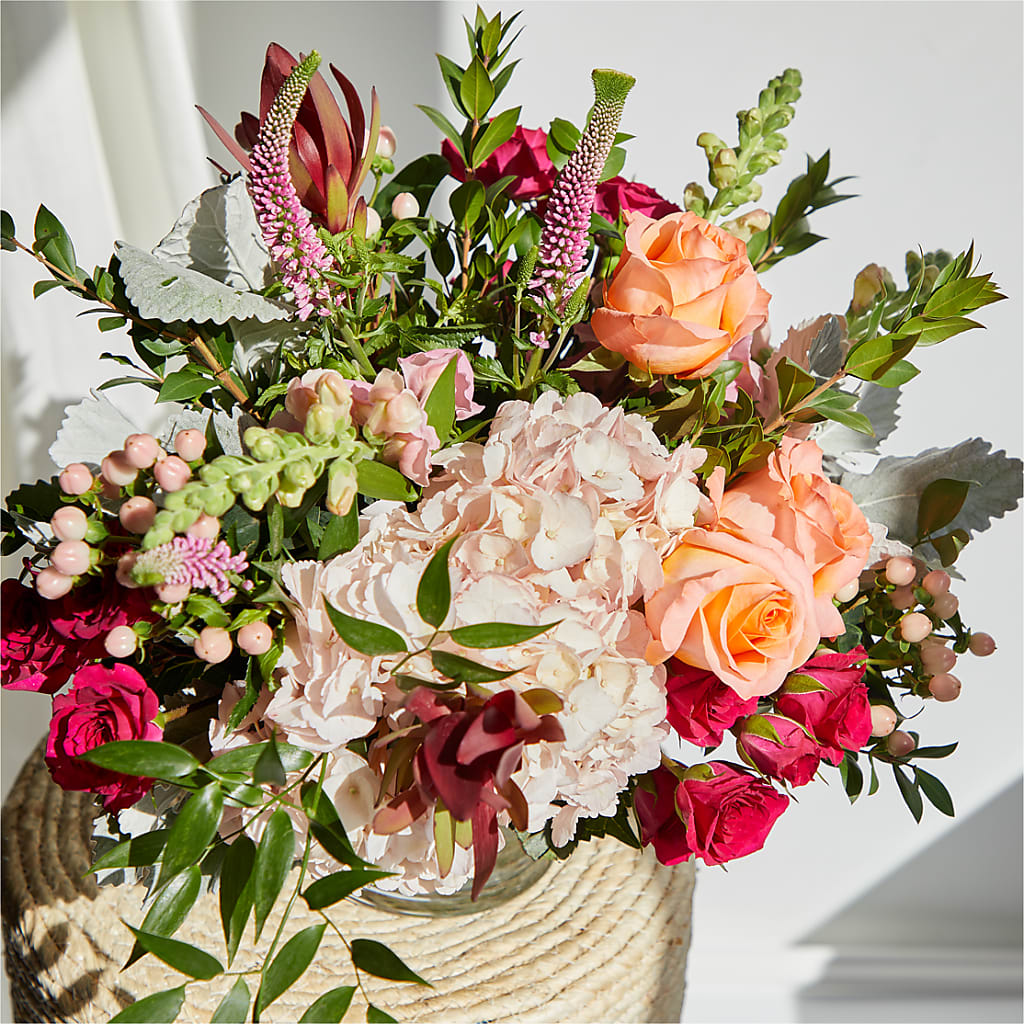 Glitz & Glam Bouquet – MILLER'S FLOWERS, Racine WI